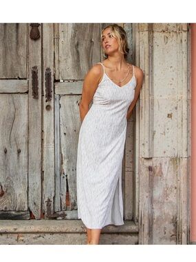 carve designs grayson dress Carve Designs | Dresses | Carve Designs Strappy Grayson Midi Dress
